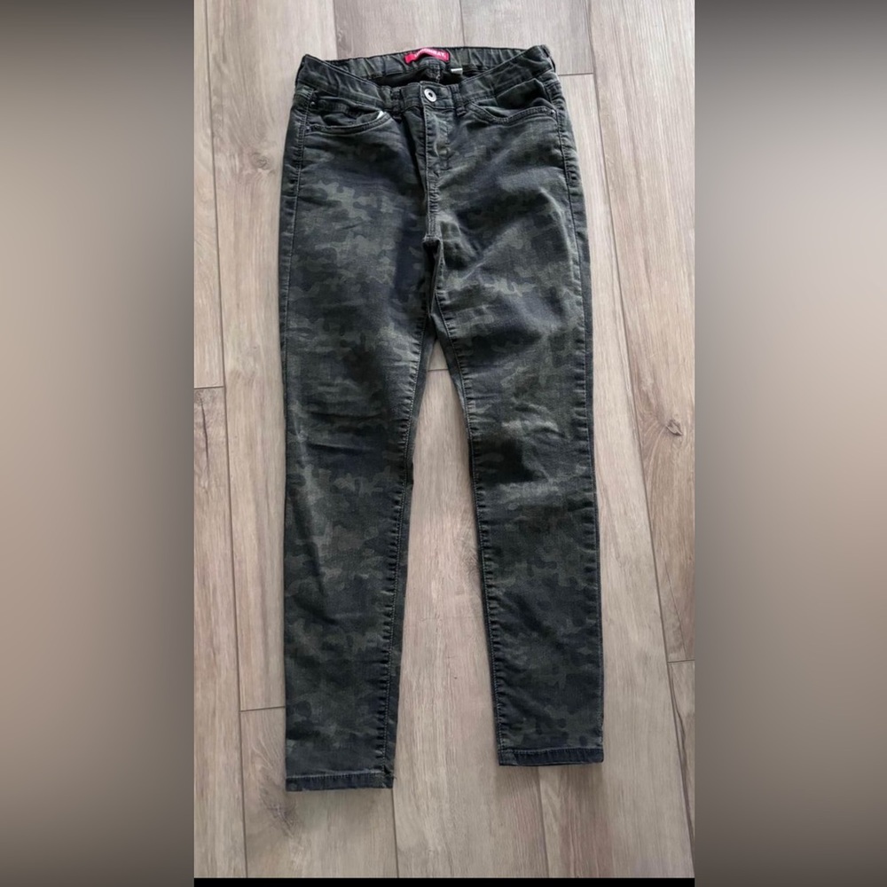 Union Bay camo lightweight jeans/jeggin